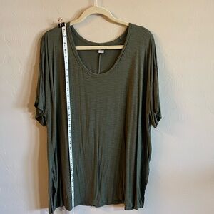 Old Navy Dark Green Short Sleeve Tee